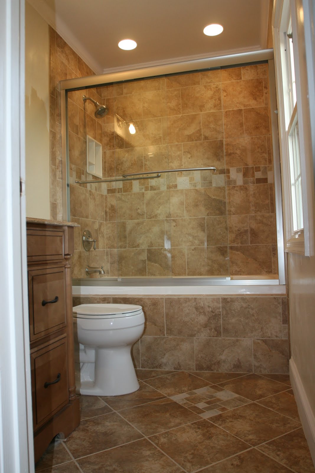 small-bathroom-tile-ideas-115