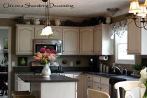 above-kitchen-cabinet-decorating-ideas-31