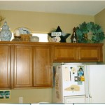 above-kitchen-cabinet-decorating-ideas-40