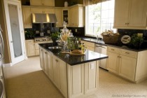 paint-ideas-for-kitchen-cabinets-51